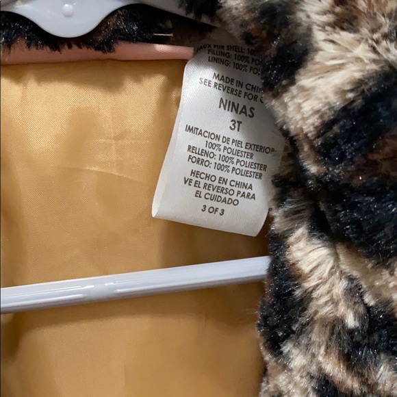 Vest - Picture 2 of 4